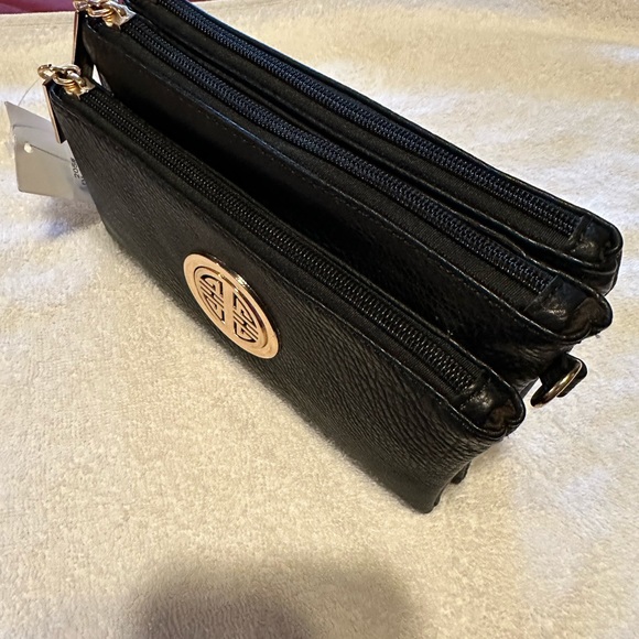 Cross Body Black Purse. 3 Zipper compartments. - Picture 8 of 8